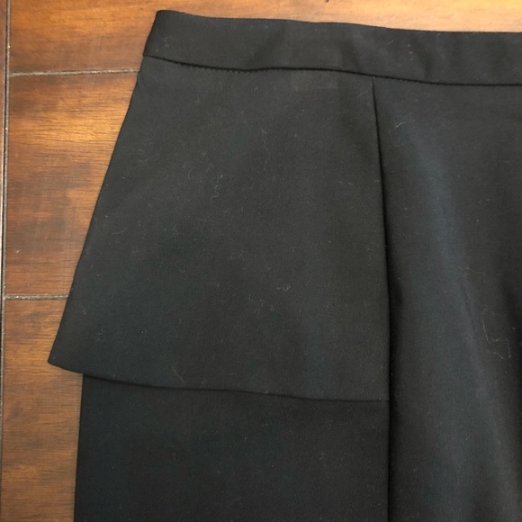 NWT black suiting skirt with ruffle hip detail - Picture 3 of 6